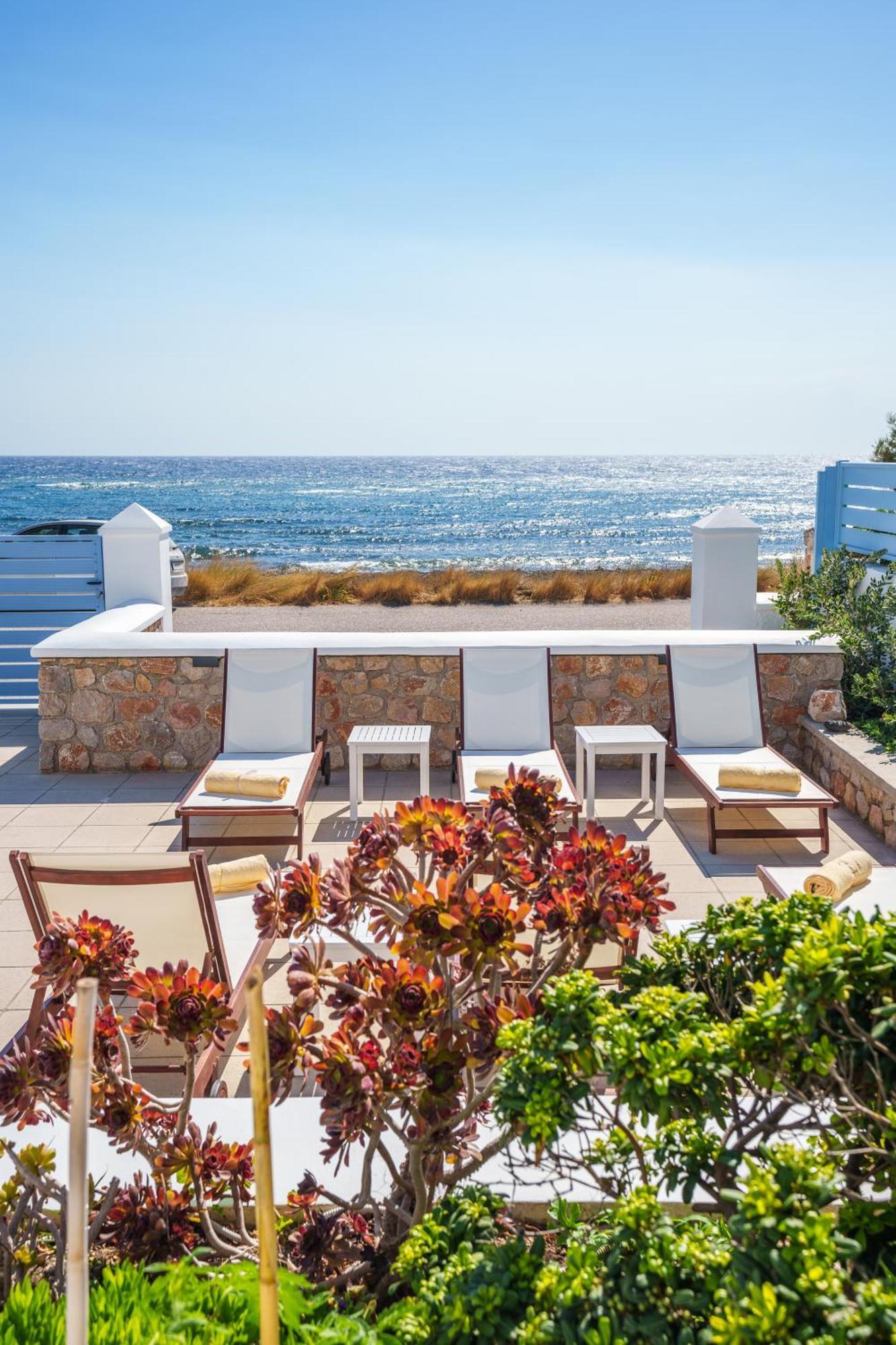 Blue Eyes Beach Villas Monolithos  Exterior photo