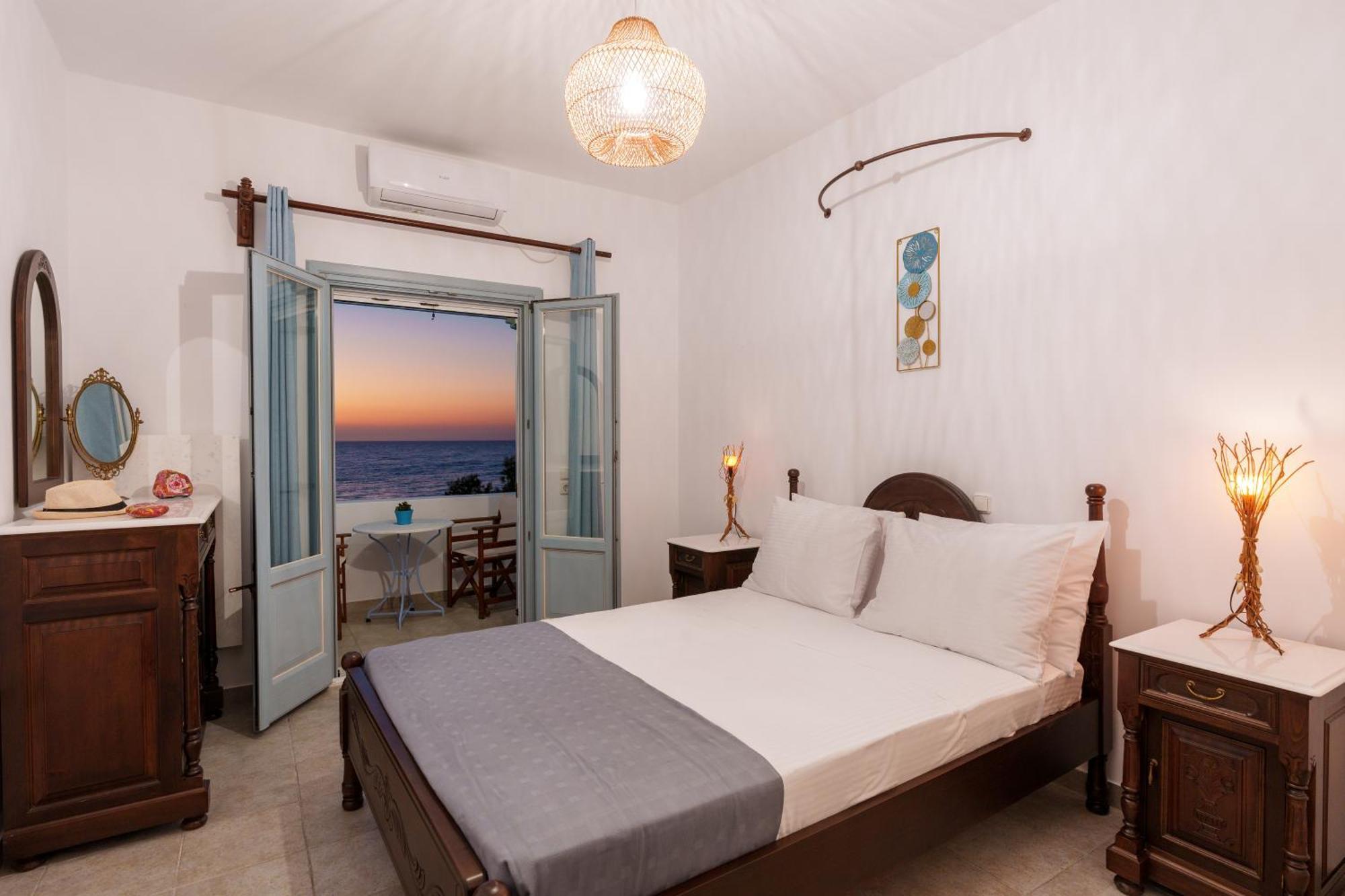 Blue Eyes Beach Villas Monolithos  Exterior photo